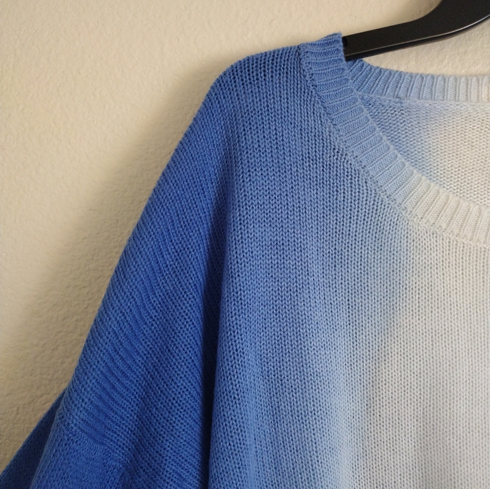 Single Thread Blue White Gradient Ombre Long Slee… - image 3